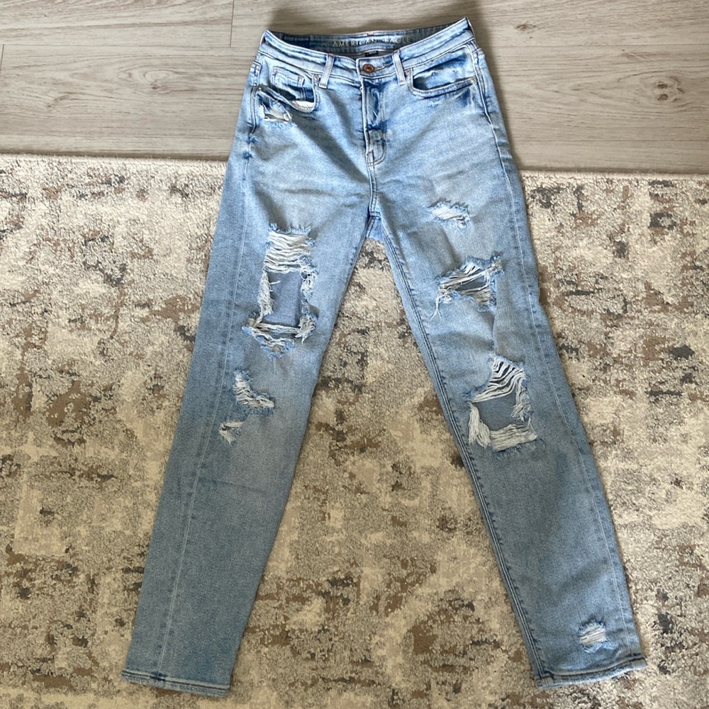 AE Mom Jean